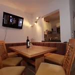 Haus Schoene Aussicht *