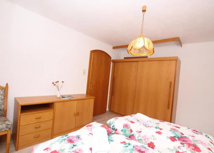 아파트 Haus Schoene Aussicht *