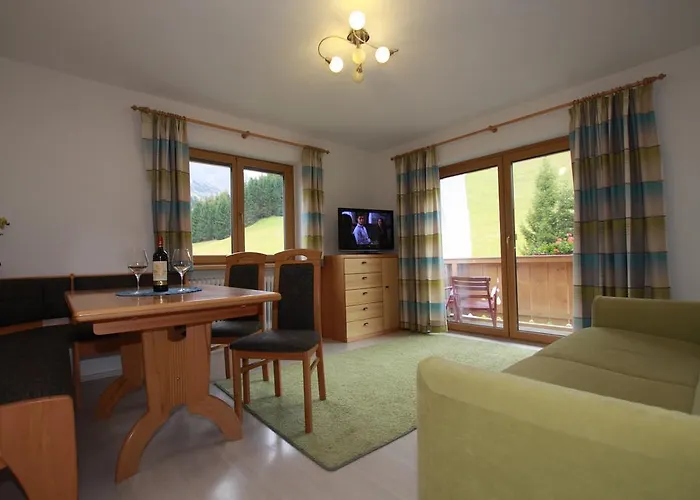 Haus Schoene Aussicht 아파트 베르왕