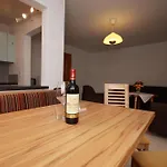 Haus Schoene Aussicht شقة